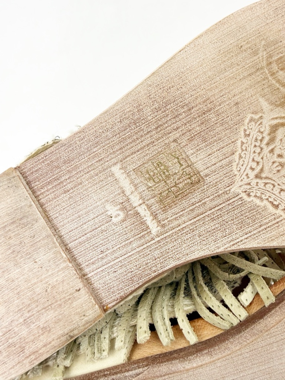 Free People Wonderland Fringe Moc Leather Sandals Pearl Boho Bohemian - Picture 12 of 12